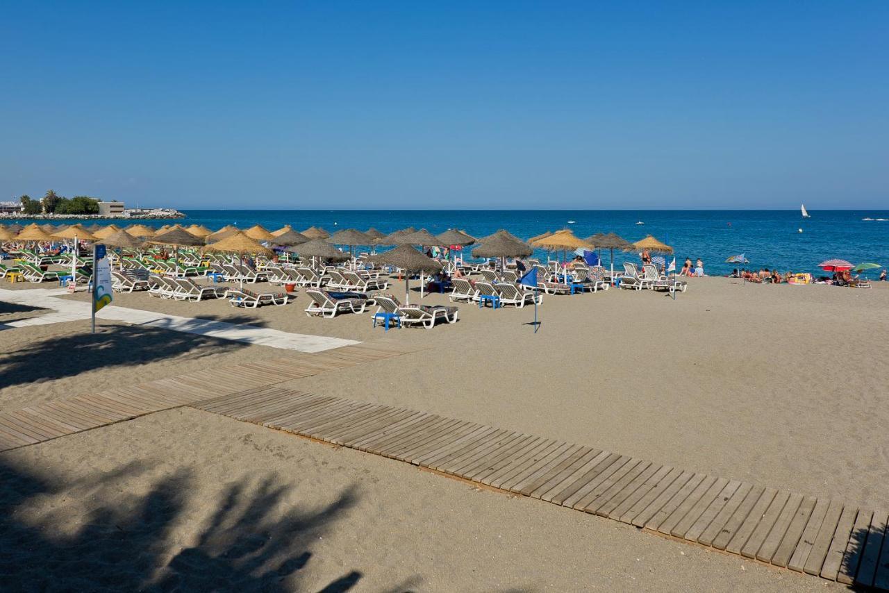 Relaxing Beach Apartment In Fuengirola Parking المظهر الخارجي الصورة